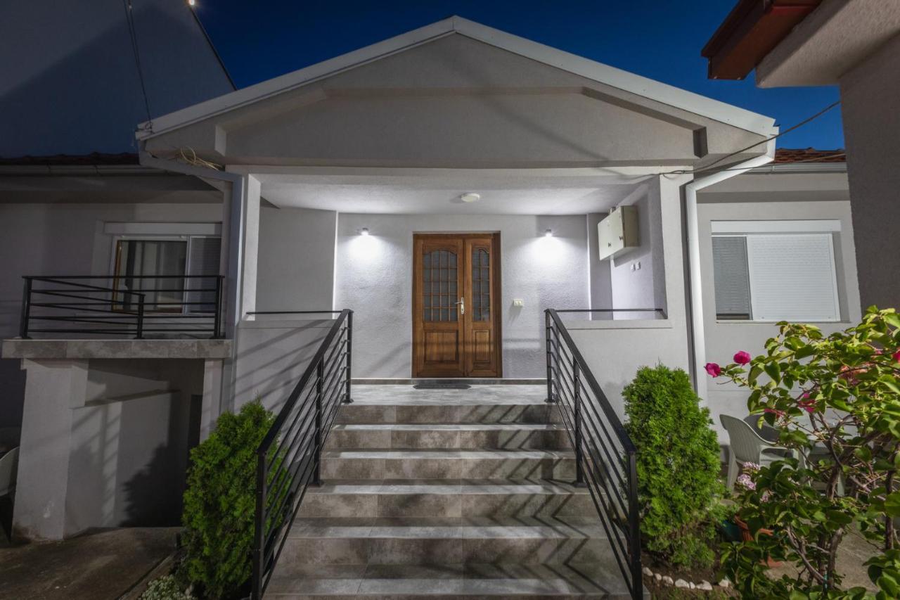 Guest House - Axios Гевгелия Экстерьер фото